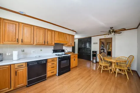 136 Hamlet Street Batavia IL 60510