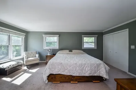 136 Hamlet Street Batavia IL 60510