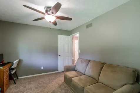 19866 Lakewood Drive Bloomington IL 61705