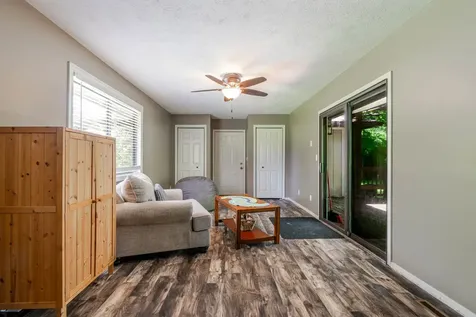 19866 Lakewood Drive Bloomington IL 61705