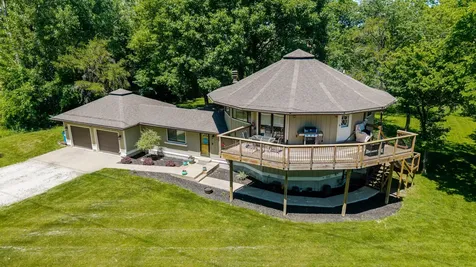 19866 Lakewood Drive Bloomington IL 61705