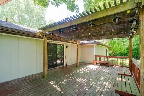 19866 Lakewood Drive Bloomington IL 61705