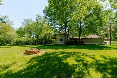 19866 Lakewood Drive Bloomington IL 61705