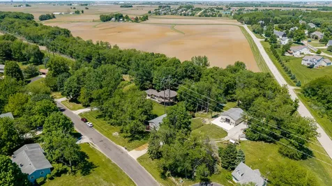19866 Lakewood Drive Bloomington IL 61705