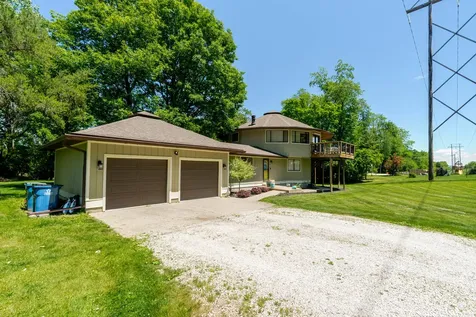 19866 Lakewood Drive Bloomington IL 61705