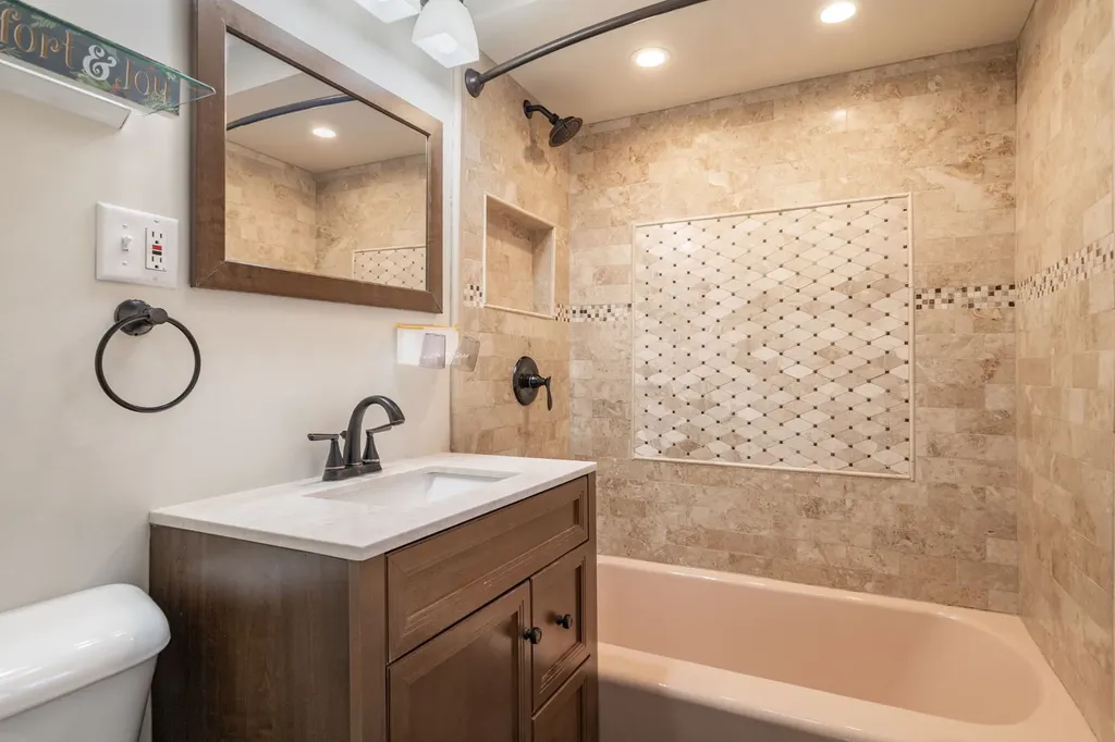 10505 South Avenue F Chicago IL 60617