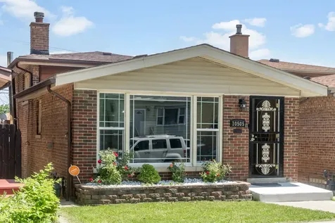 10505 South Avenue F Chicago IL 60617