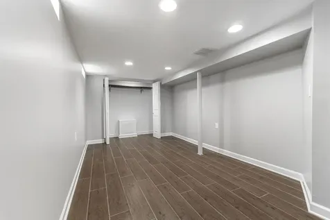 10505 South Avenue F Chicago IL 60617