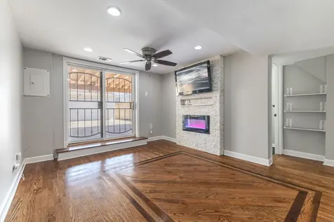 10505 South Avenue F Chicago IL 60617