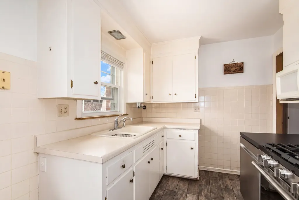 7701 West Victoria Street Chicago IL 60631