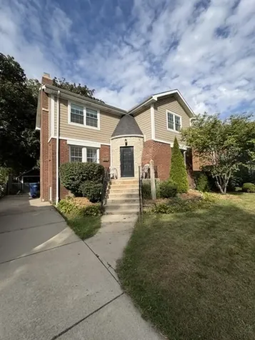 9210 South Trumbull Avenue Evergreen Park IL 60805