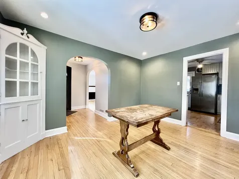 9210 South Trumbull Avenue Evergreen Park IL 60805