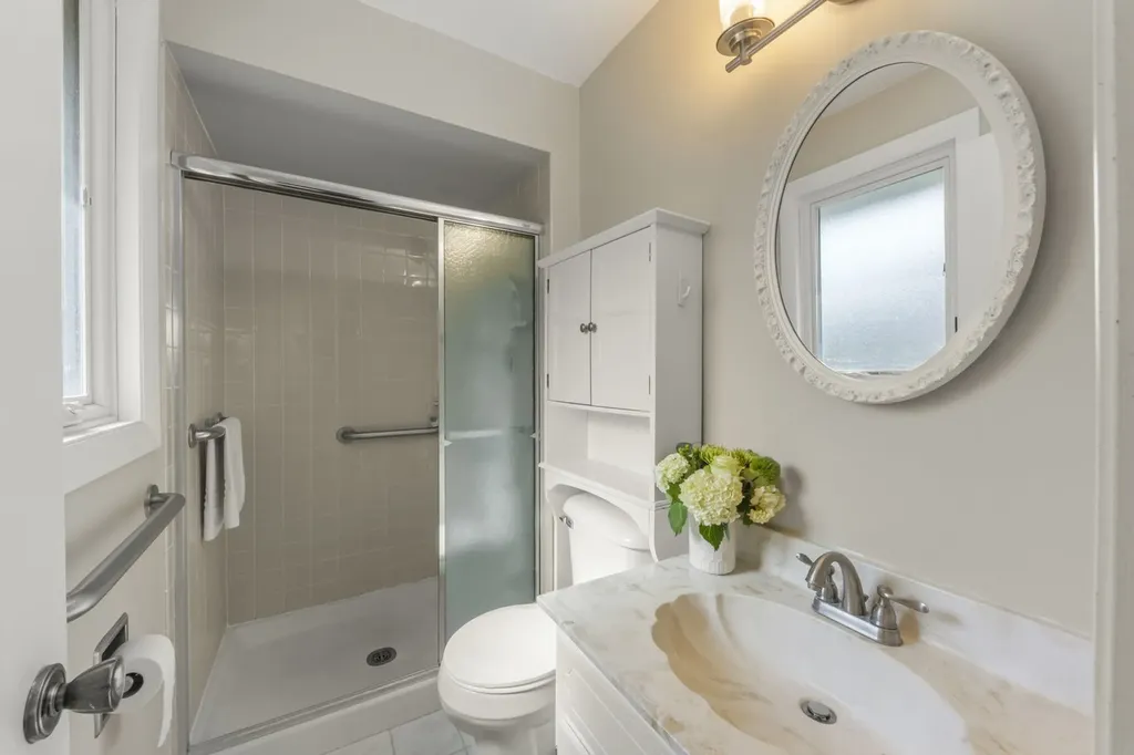 8831 Maple Avenue Orland Park IL 60462