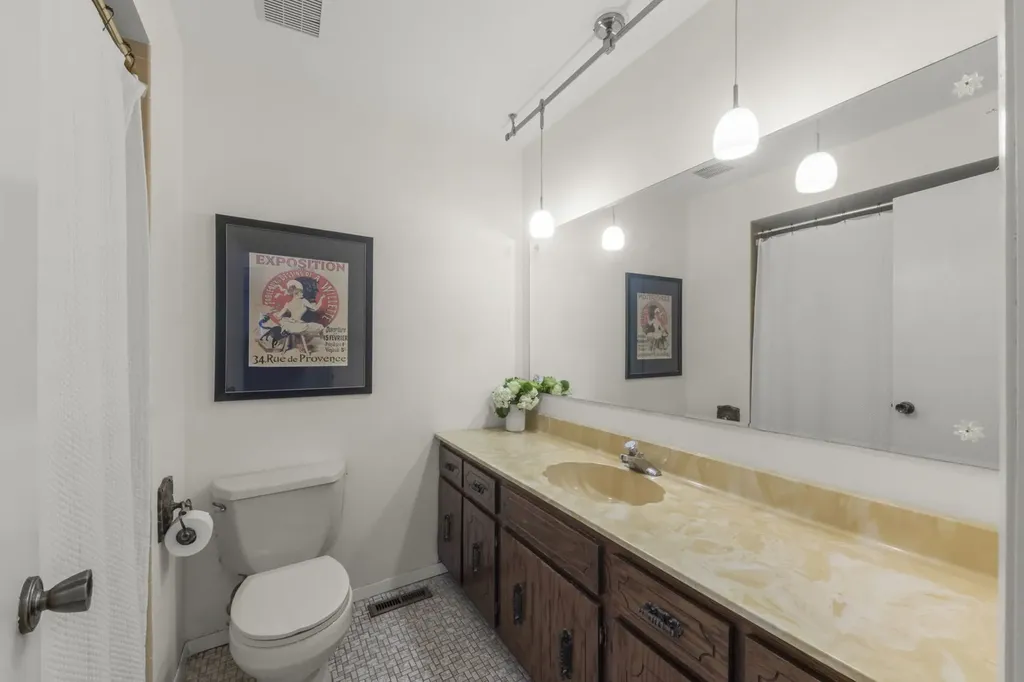 8831 Maple Avenue Orland Park IL 60462