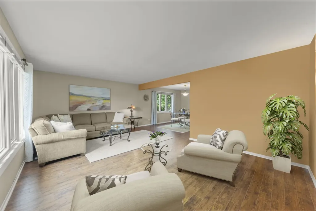 8831 Maple Avenue Orland Park IL 60462