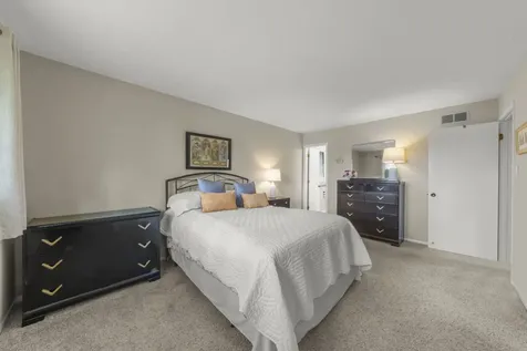 8831 Maple Avenue Orland Park IL 60462