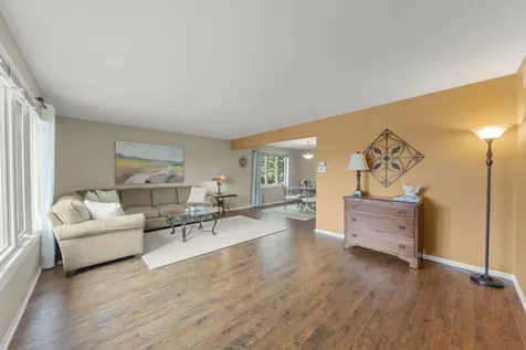 8831 Maple Avenue Orland Park IL 60462