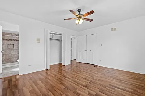 16527 Orange Avenue Orland Park IL 60467