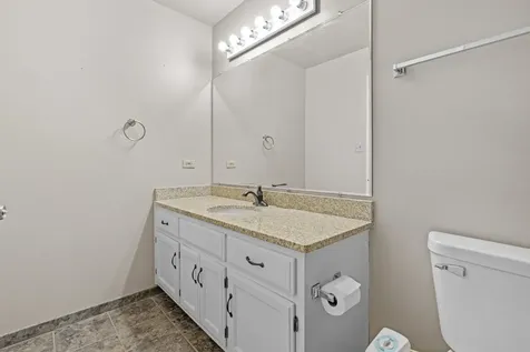 16527 Orange Avenue Orland Park IL 60467