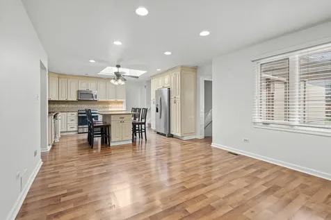 16527 Orange Avenue Orland Park IL 60467