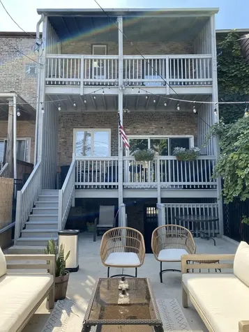 805 South Leavitt Street Chicago IL 60612