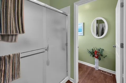 692 Canton Court Oswego IL 60543