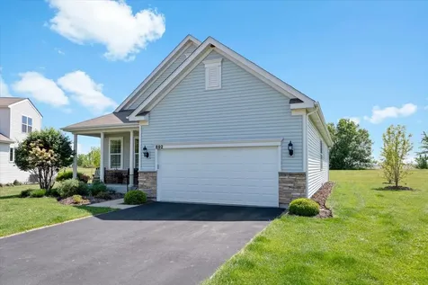 692 Canton Court Oswego IL 60543