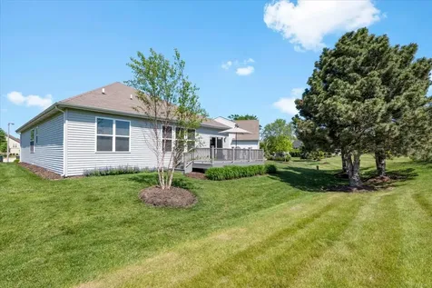 692 Canton Court Oswego IL 60543