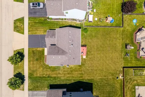 1541 Bristol Drive Hampshire IL 60140