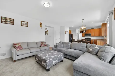 1541 Bristol Drive Hampshire IL 60140