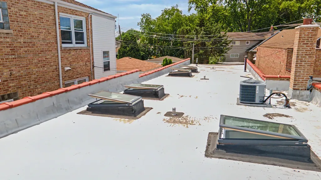 5778 North Elston Avenue Chicago IL 60646