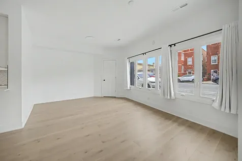 5778 North Elston Avenue Chicago IL 60646