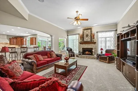 3674 Broadleaf Lane Elgin IL 60124