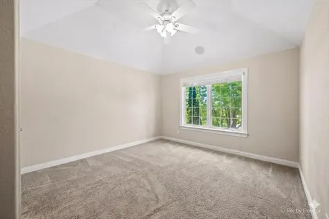 3674 Broadleaf Lane Elgin IL 60124