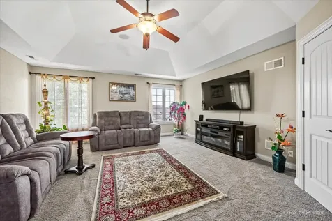 3674 Broadleaf Lane Elgin IL 60124