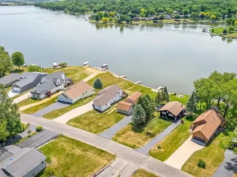 847 Breckenboro Road Davis IL 61019