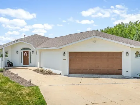 847 Breckenboro Road Davis IL 61019