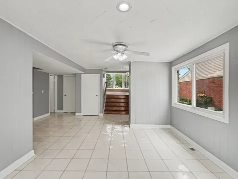 9120 Hollyberry Avenue Des Plaines IL 60016