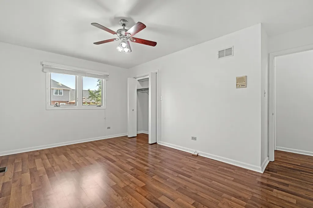 16527 Orange Avenue Orland Park IL 60467