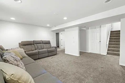 16527 Orange Avenue Orland Park IL 60467