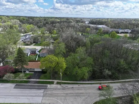 1009 South 9th Avenue St. Charles IL 60174