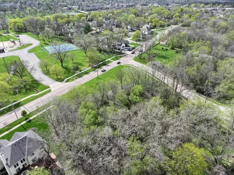 1009 South 9th Avenue St. Charles IL 60174