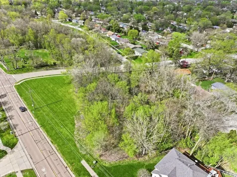 1009 South 9th Avenue St. Charles IL 60174