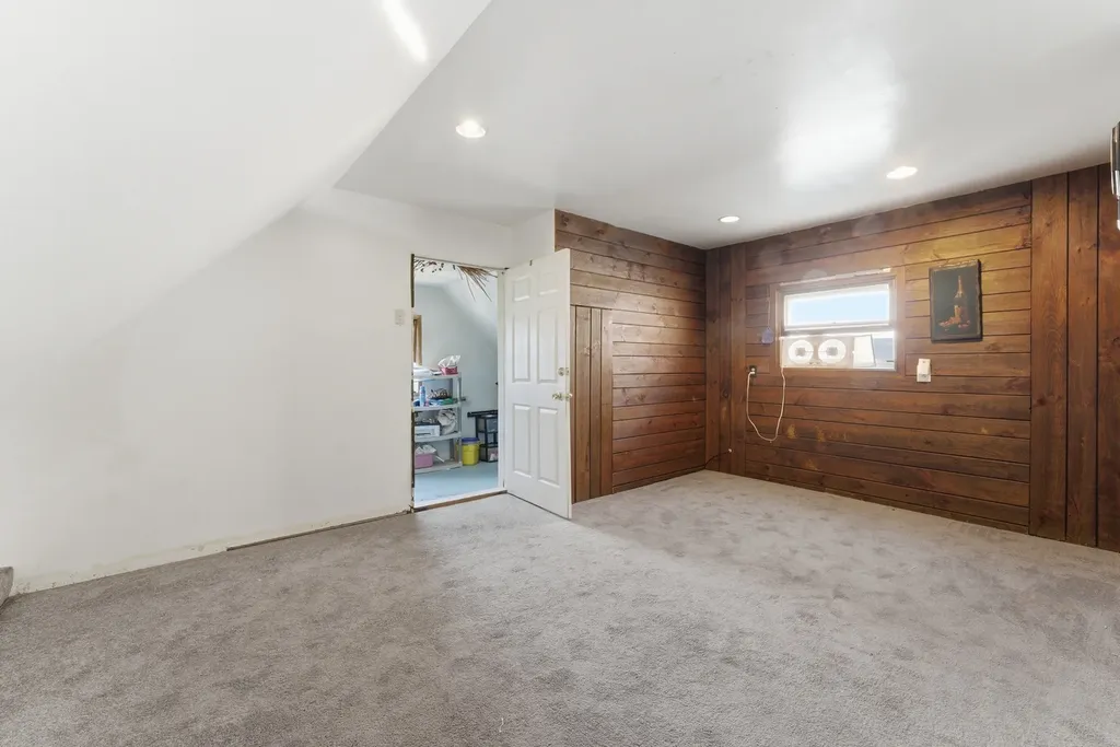 3820 West George Street Chicago IL 60618
