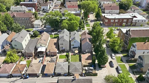 3820 West George Street Chicago IL 60618