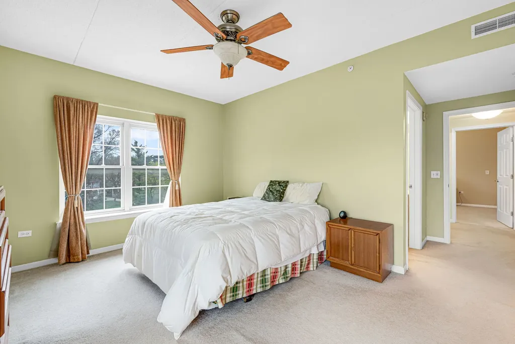 400 Mcdaniels Circle Clarendon Hills IL 60514