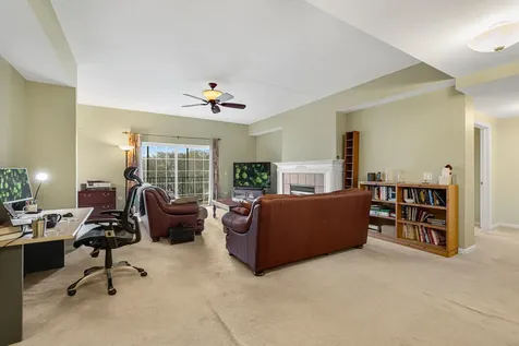 400 Mcdaniels Circle Clarendon Hills IL 60514