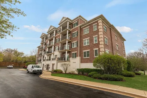 400 Mcdaniels Circle Clarendon Hills IL 60514