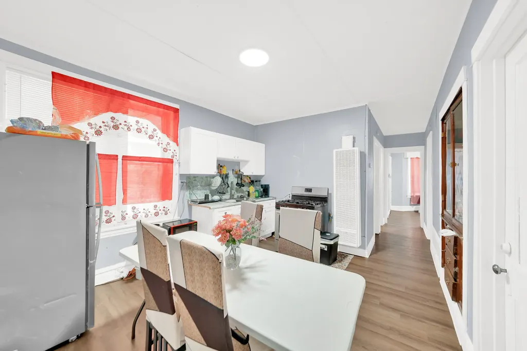 2853 West 40th Street Chicago IL 60632