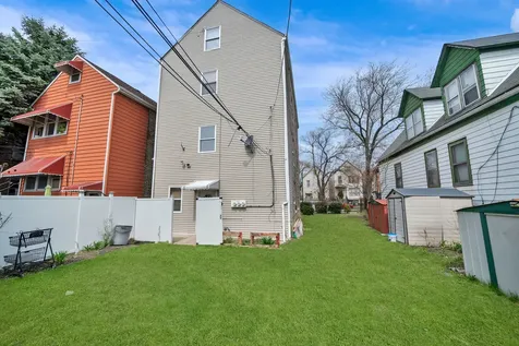 2853 West 40th Street Chicago IL 60632